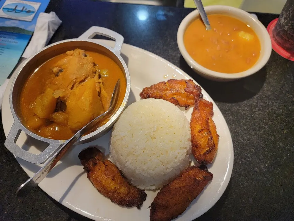 Chicken Stew with White Rice and Beans & Sweet Plantains